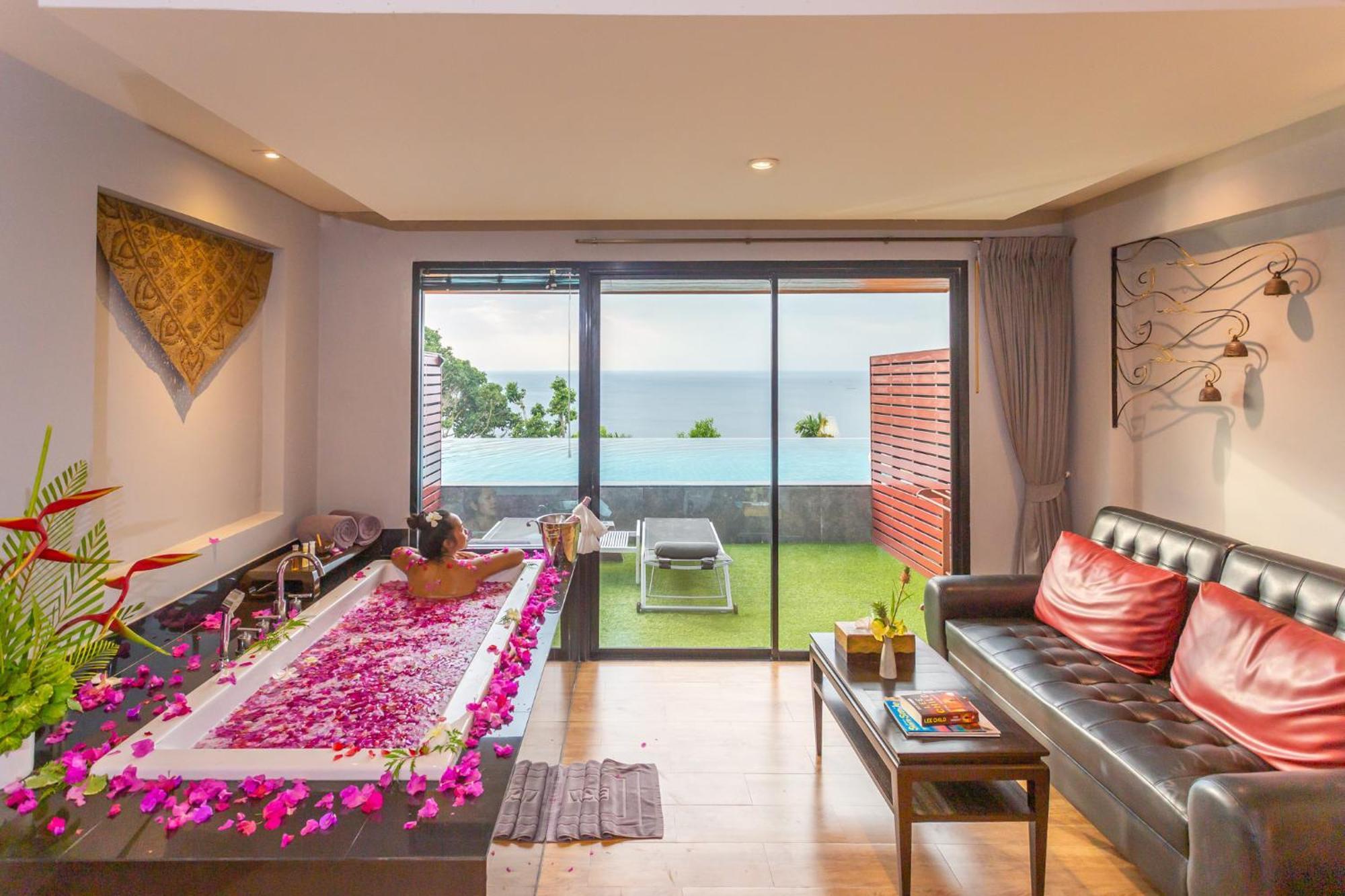 Ayara Kamala Resort & Spa - Sha Extra Plus Стая снимка